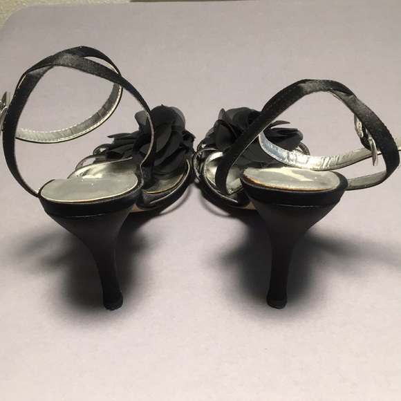 Caparros black heels size 7.5. - Picture 3 of 3